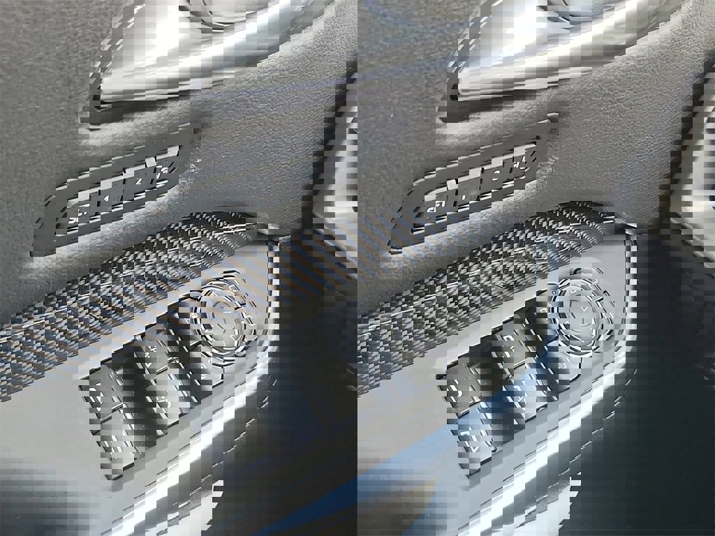 Certified 2024 Cadillac XT4 Sport image 17