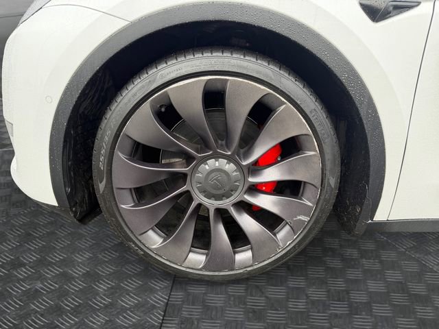 Used 2021 Tesla Model Y Performance image 14