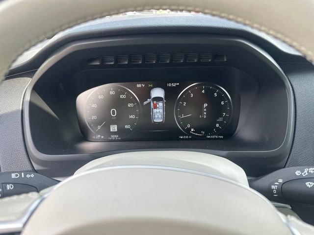 Used 2021 Volvo XC90 T5 Momentum w/ Protection Package AWD/4WD image 5