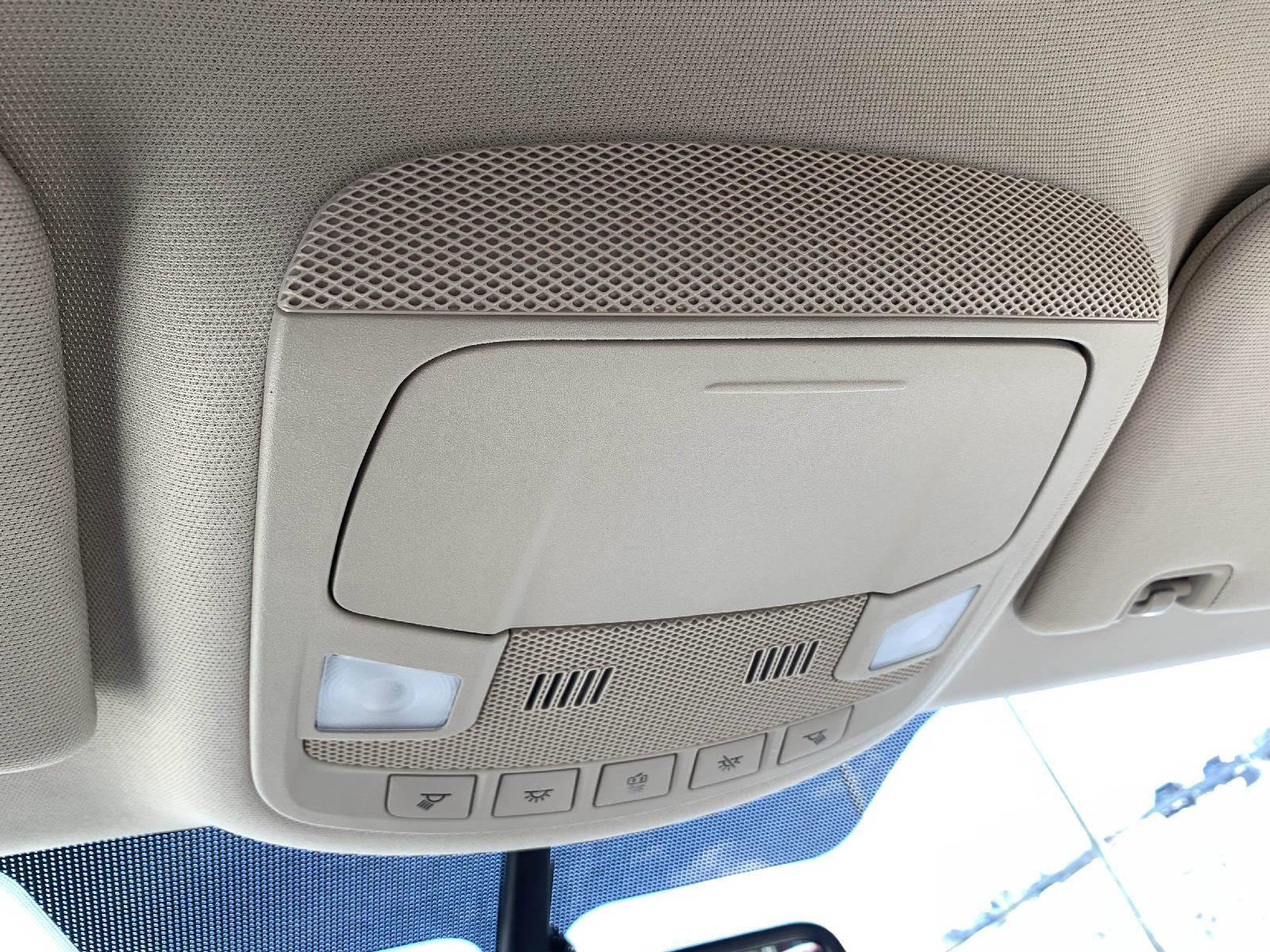 Used 2019 Lincoln MKC Premiere image 31