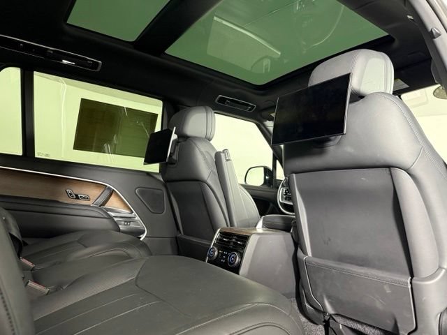 Used 2023 Land Rover Range Rover Long Wheelbase Autobiography AWD/4WD image 30