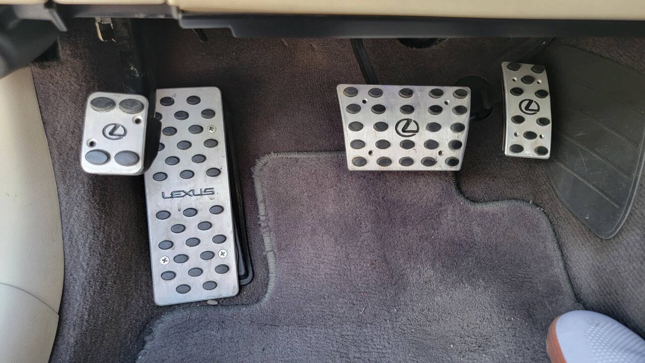 Used 2010 Lexus IS 250 RWD image 34