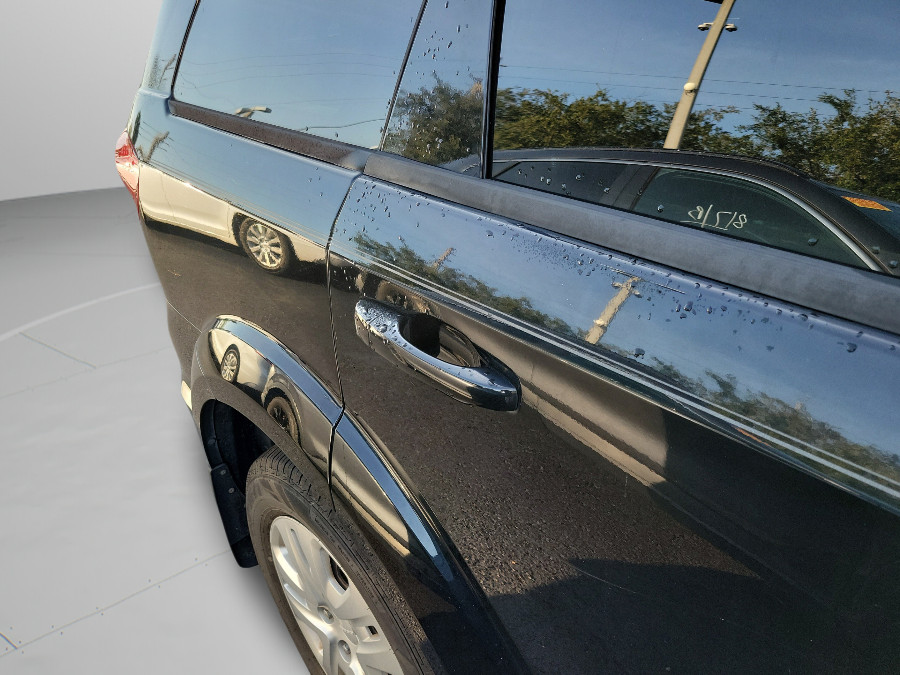 Used 2019 Dodge Journey SE w/ Connectivity Group FWD image 18