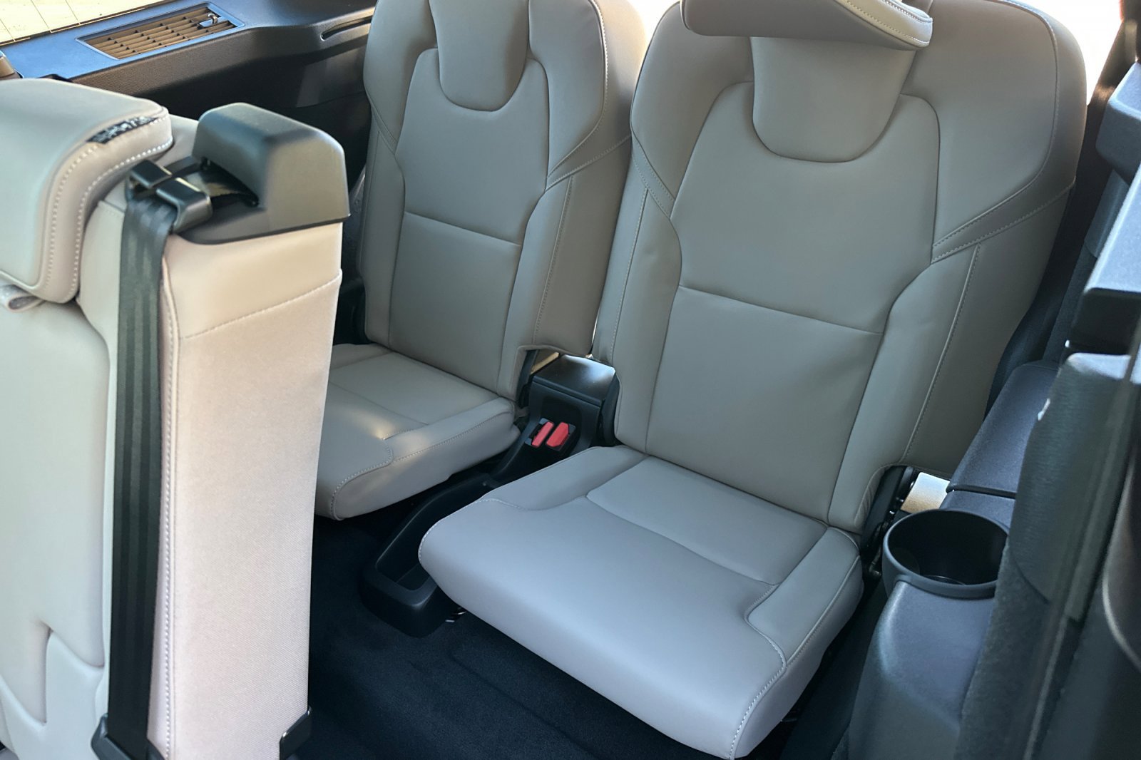 New 2026 Volvo XC90 B6 Plus image 13