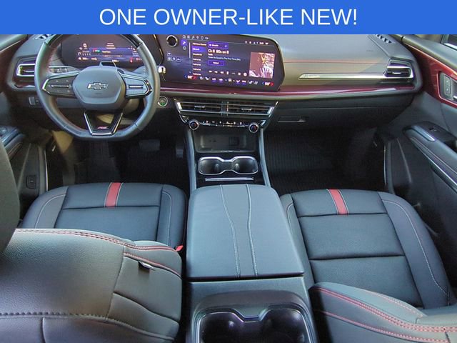 Used 2025 Chevrolet Traverse RS image 29