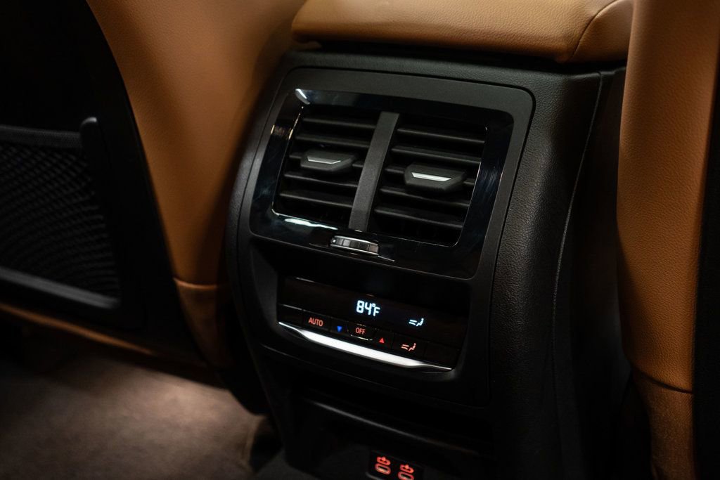 Used 2025 BMW X4 xDrive30i image 14