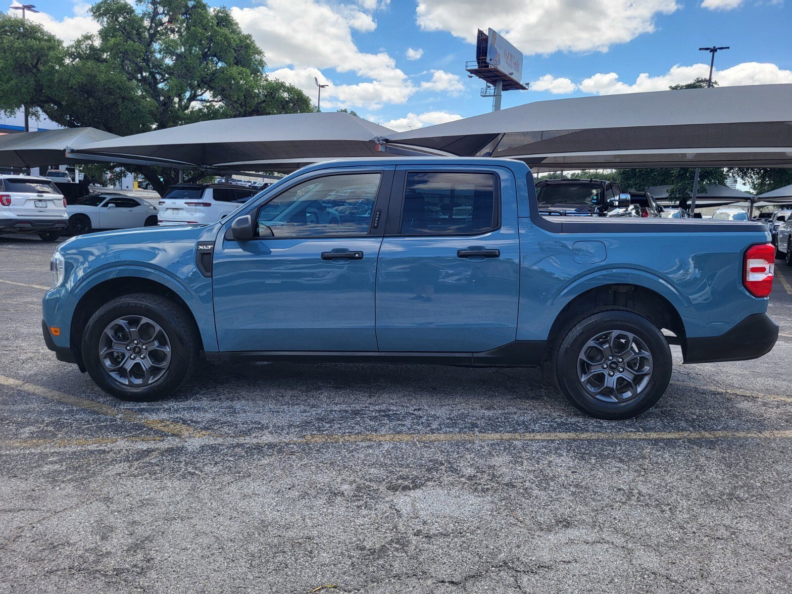 Used 2023 Ford Maverick XLT FWD image 7