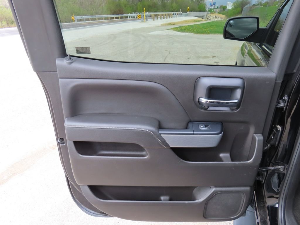 Used 2018 Chevrolet Silverado 1500 LTZ Z71 AWD/4WD image 27