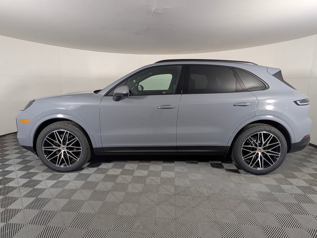New 2026 Porsche Cayenne image 2