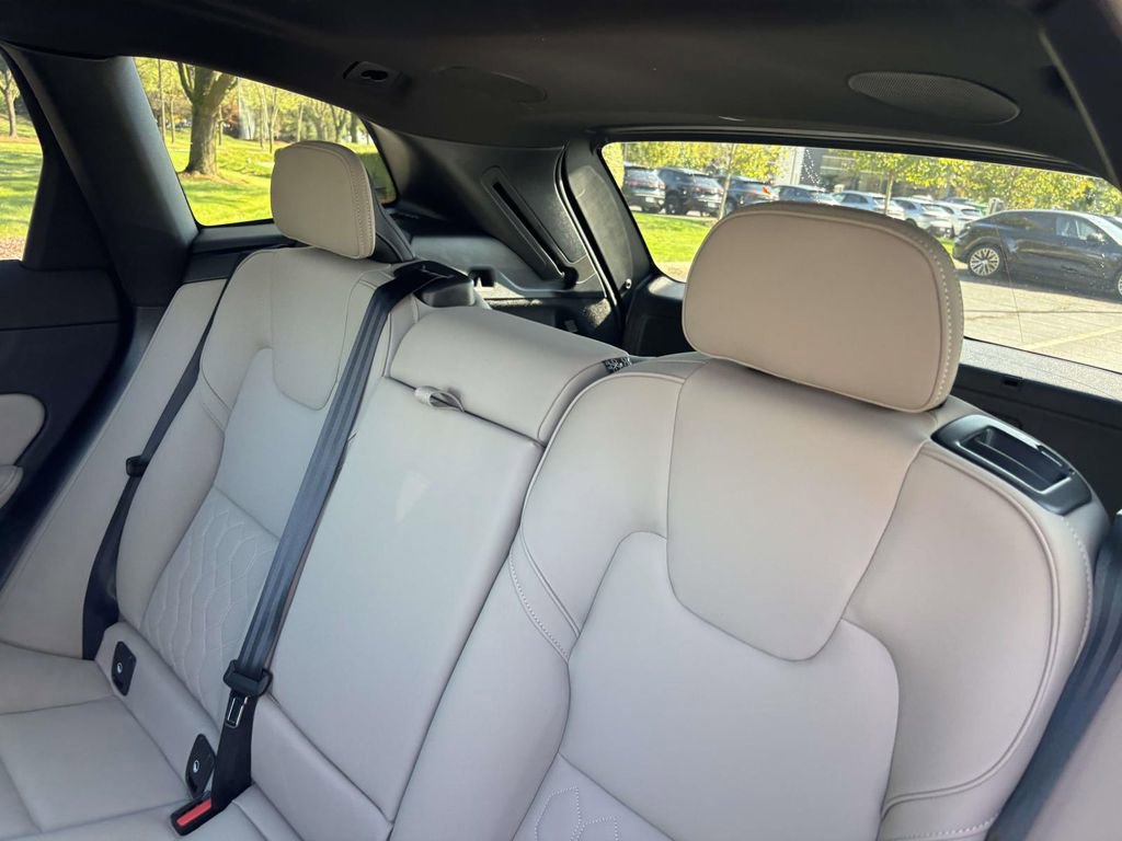New 2026 Volvo XC60 B5 Plus w/ Protection Package Premier image 25