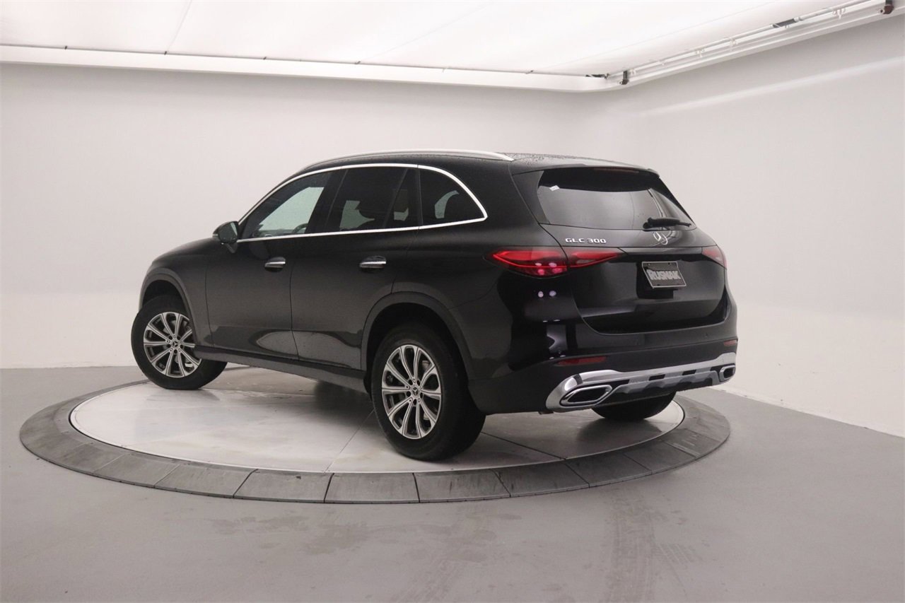 New 2026 Mercedes-Benz GLC 300 image 2