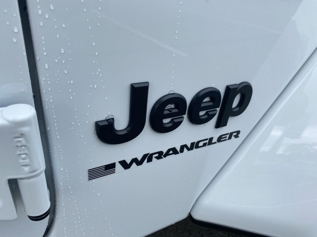 New 2025 Jeep Wrangler Sahara w/ Safety Group image 10