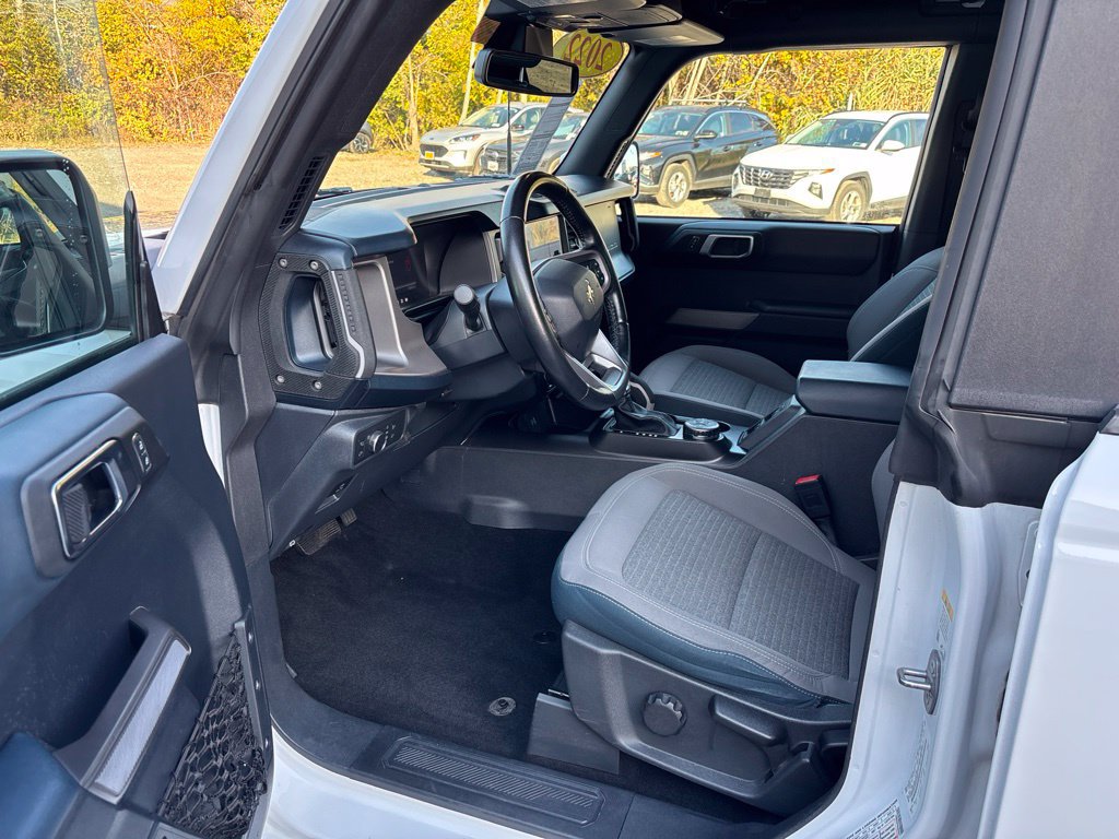 Used 2022 Ford Bronco Outer Banks w/ Sasquatch Package AWD/4WD image 11