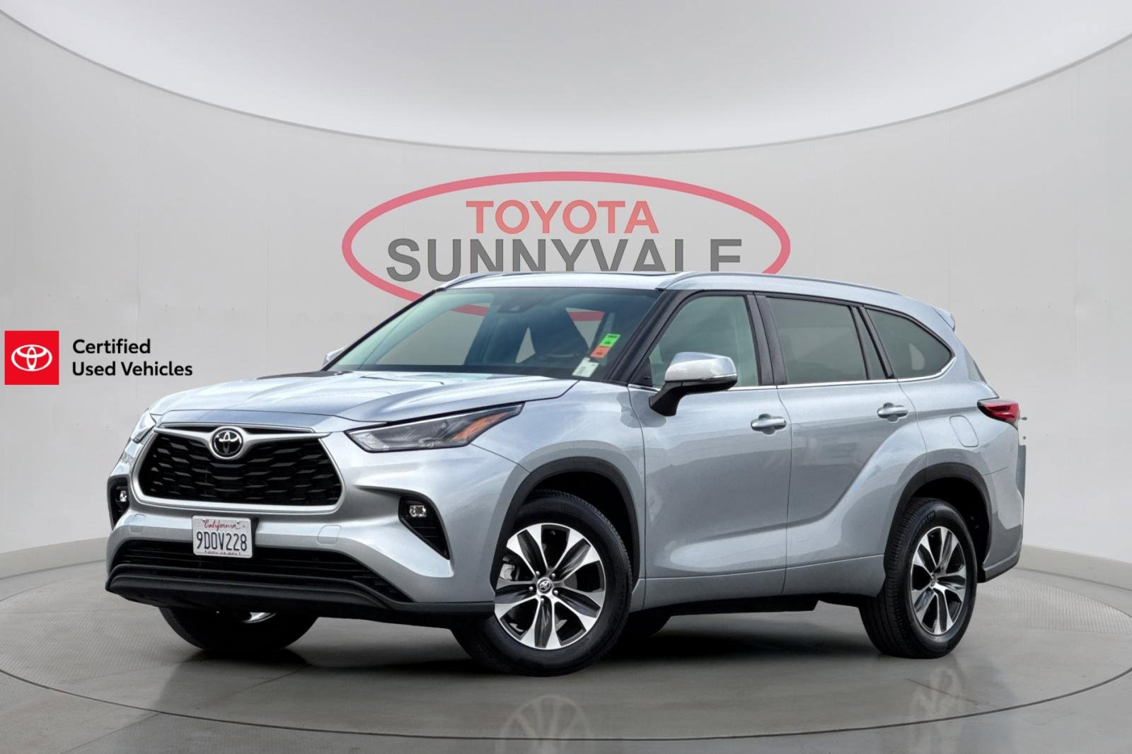 Used 2022 Toyota Highlander XLE