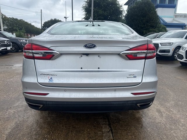 Used 2019 Ford Fusion SE image 6