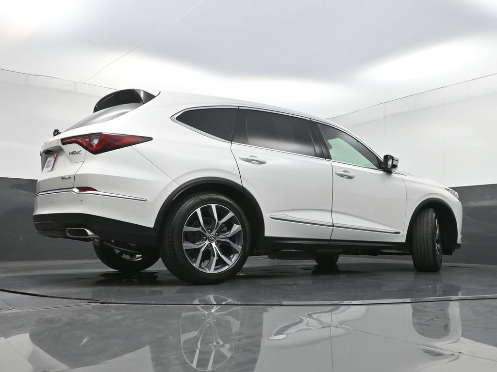 Used 2023 Acura MDX w/ Technology Package AWD/4WD image 36
