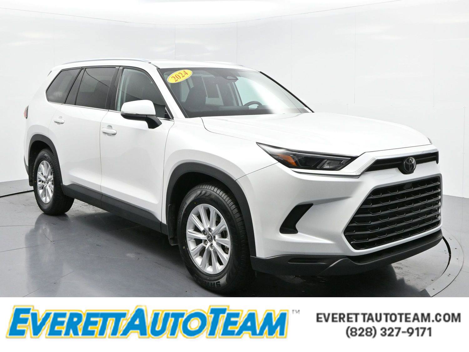 Used 2024 Toyota Grand Highlander XLE video 1