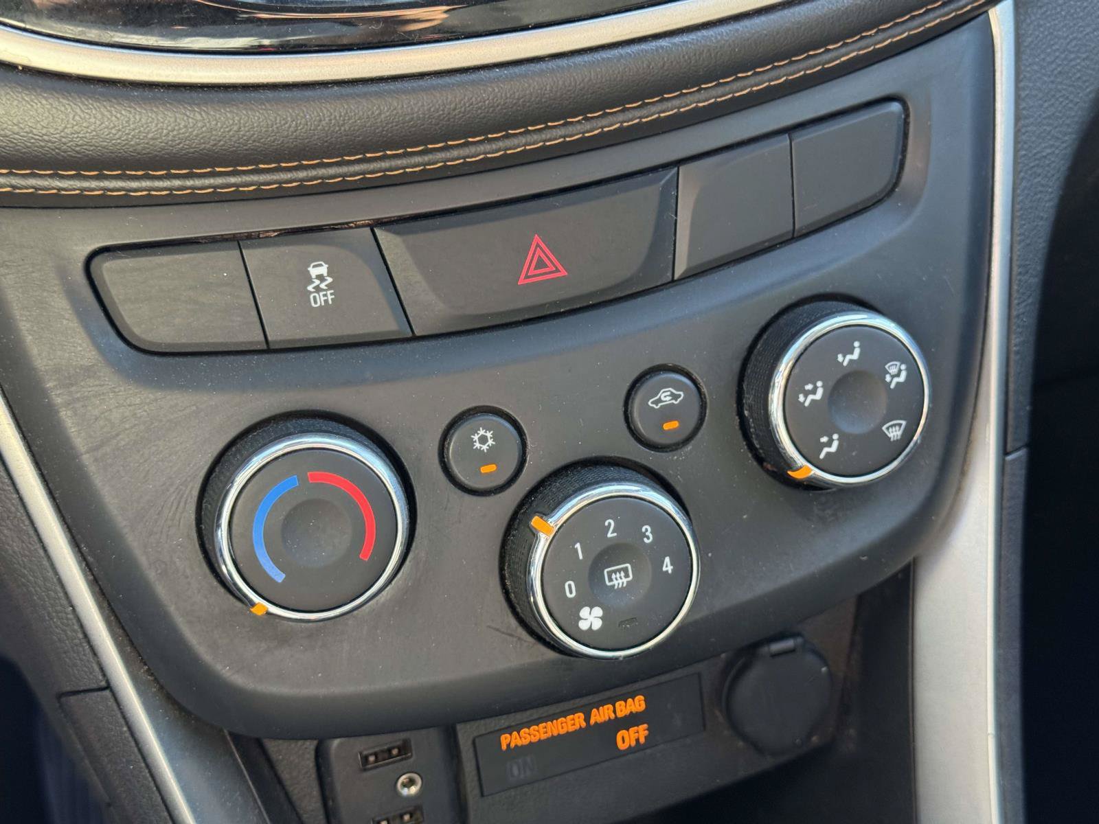 Used 2017 Chevrolet Trax LS AWD/4WD image 23