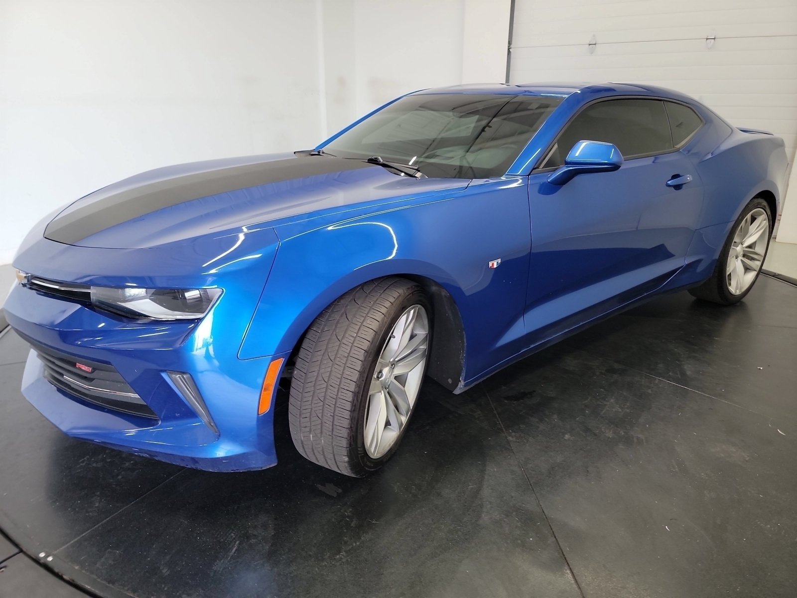 Used 2018 Chevrolet Camaro LT RWD video 3