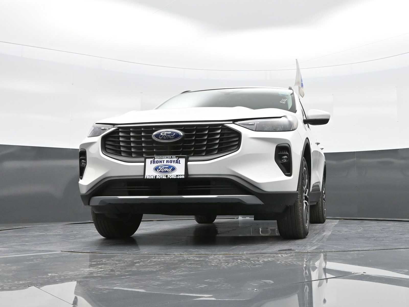 New 2025 Ford Escape SE FWD image 37