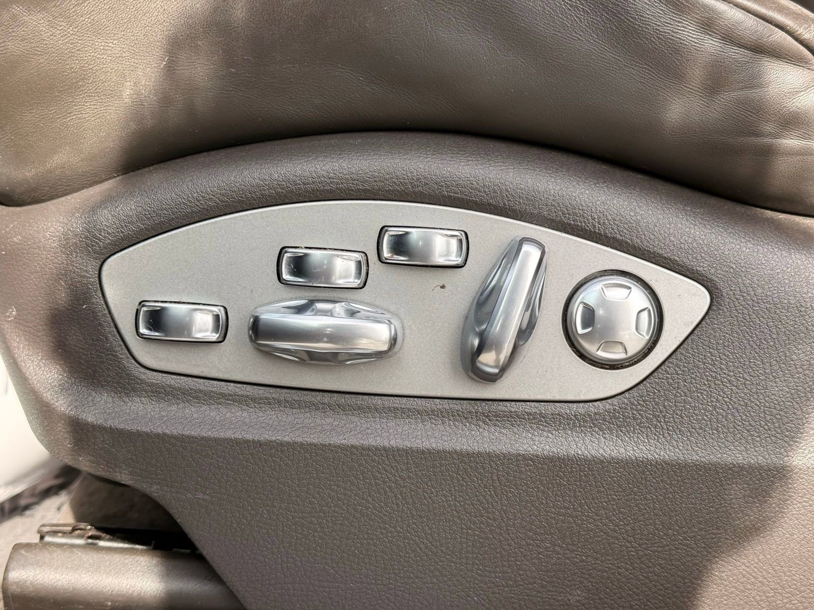 Used 2015 Porsche Macan S image 14