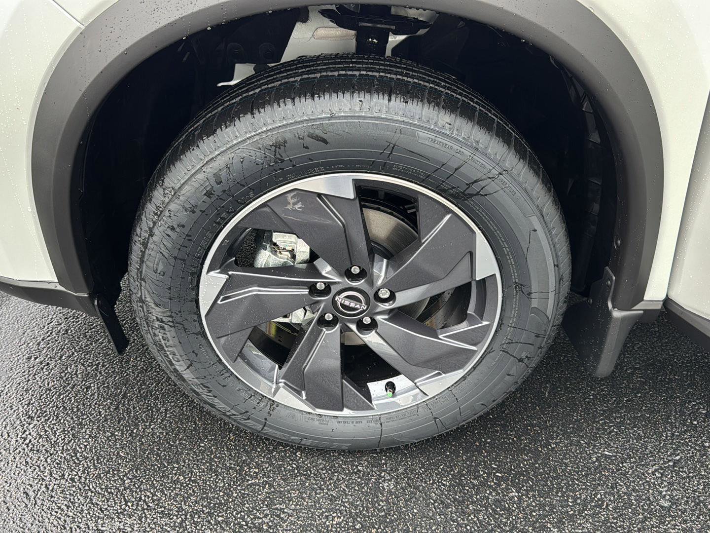 New 2026 Nissan Rogue SV image 31