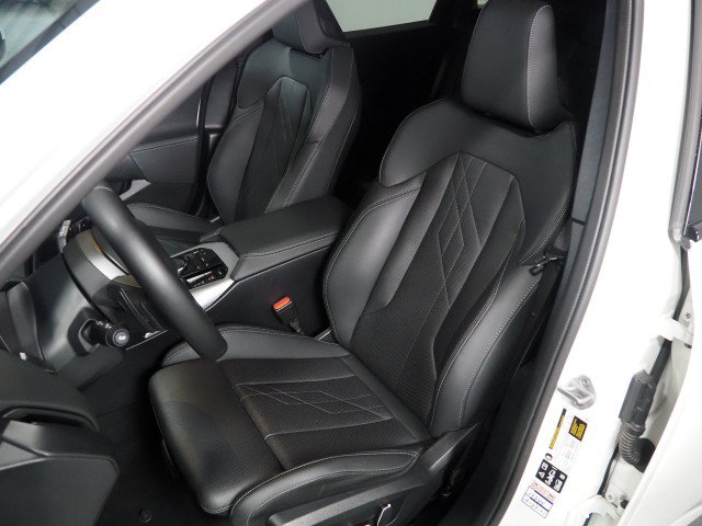 Used 2025 BMW X3 xDrive30 AWD/4WD image 14