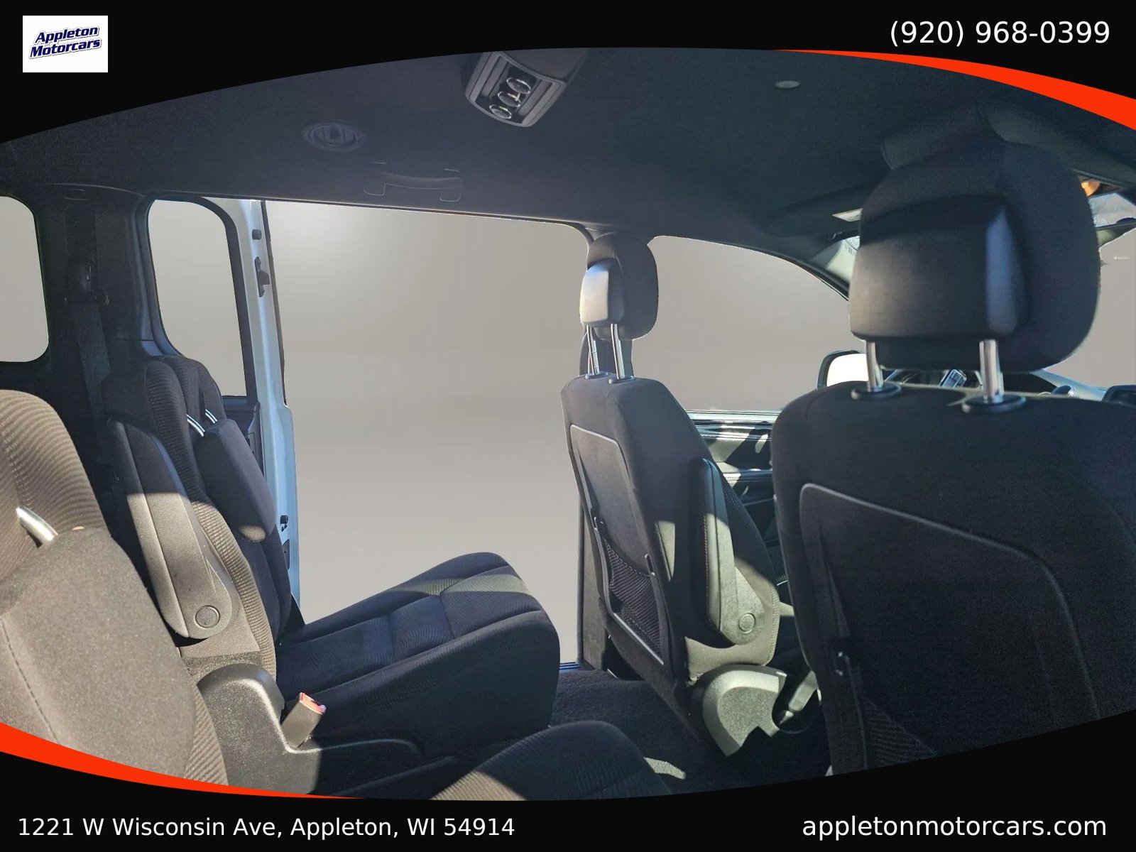 Used 2020 Dodge Grand Caravan SE image 29