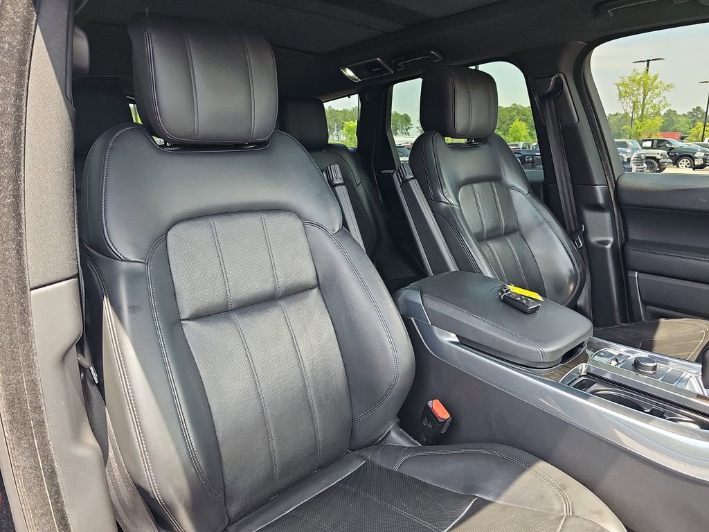 Used 2018 Land Rover Range Rover Sport HSE AWD/4WD image 14