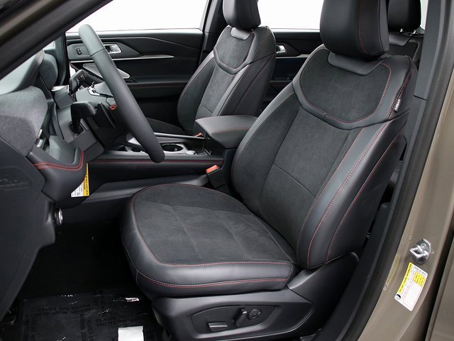 New 2026 Ford Explorer ST w/ Sun And Sound Package image 9