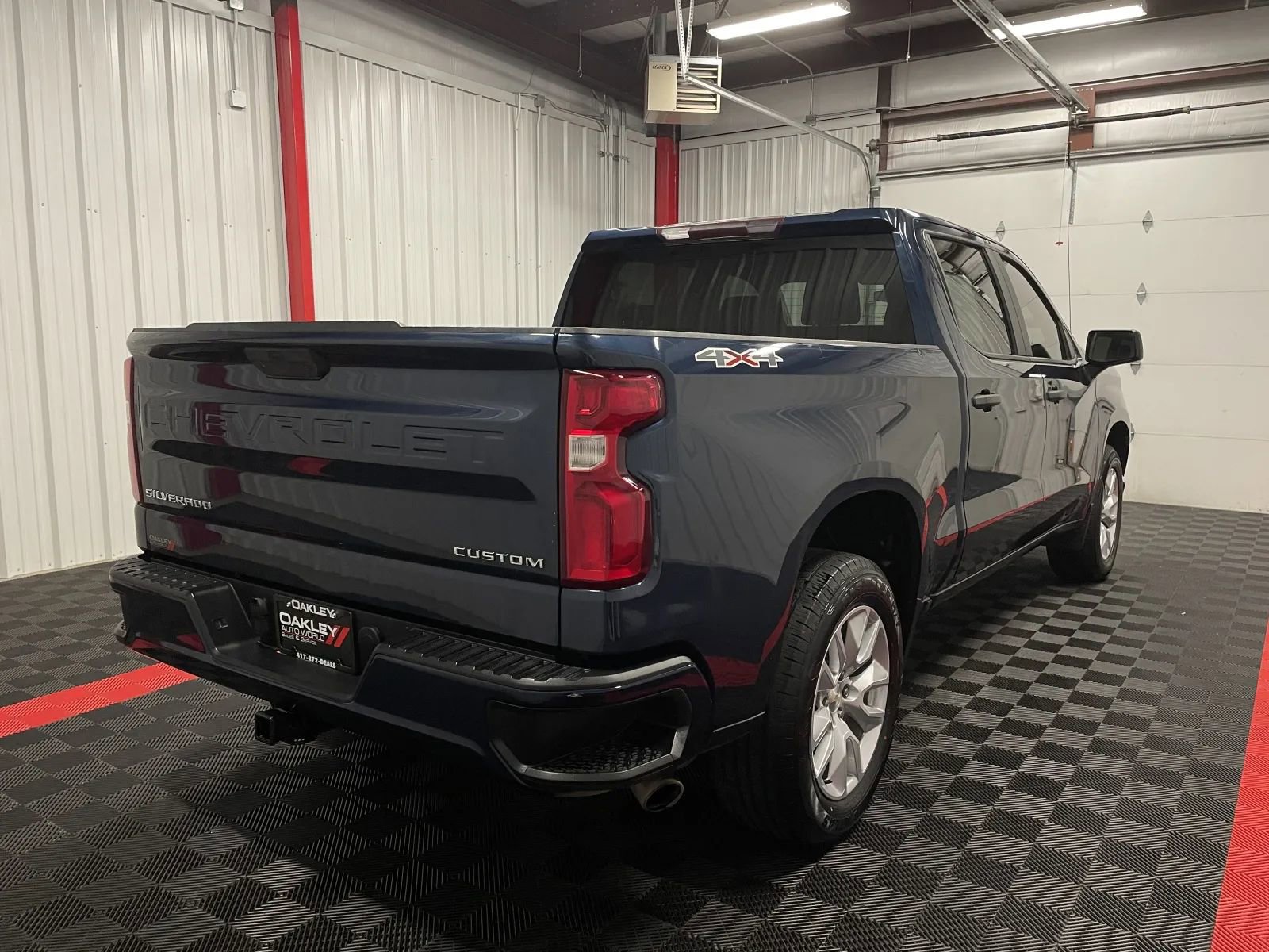 Used 2020 Chevrolet Silverado 1500 Custom w/ Custom Value Package image 18