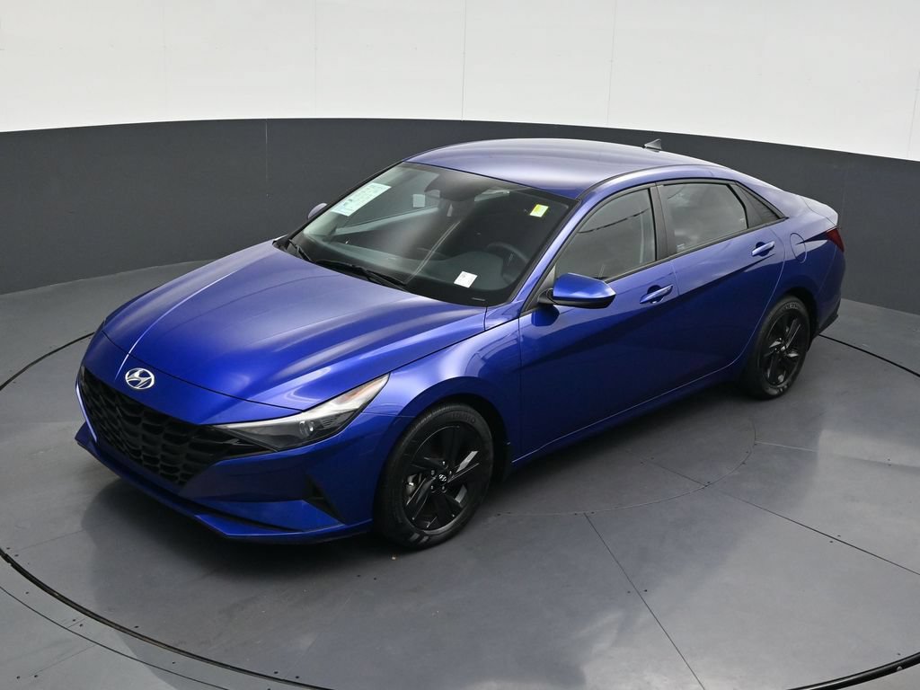 Used 2023 Hyundai Elantra SEL FWD image 15