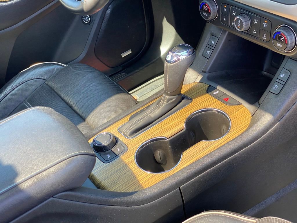 Used 2023 GMC Acadia Denali w/ Trailering Package image 38