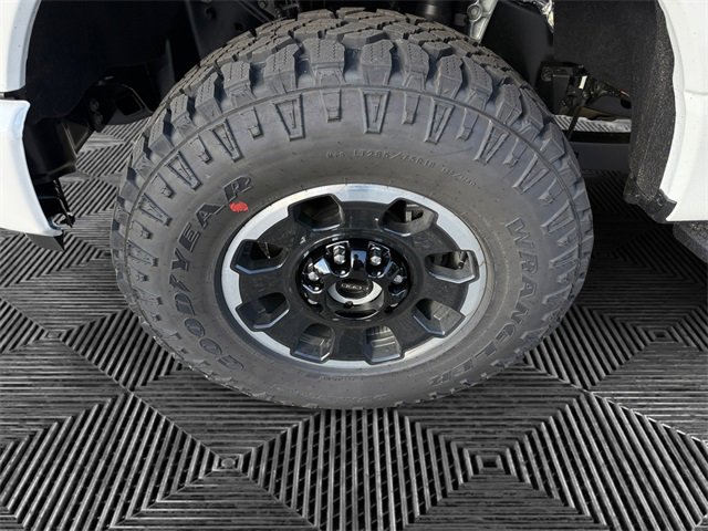 New 2026 Ford F350 4x4 Crew Cab Super Duty image 14