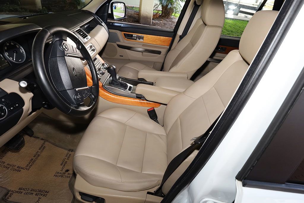 Used 2012 Land Rover Range Rover Sport HSE AWD/4WD image 6