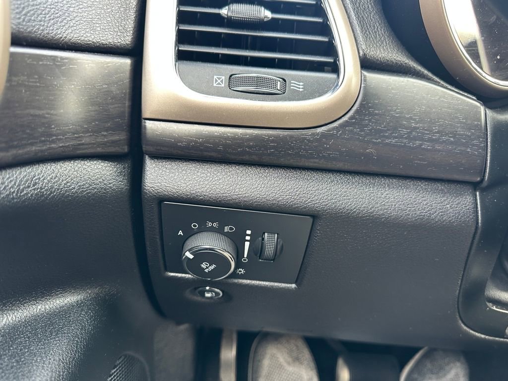 Used 2014 Jeep Grand Cherokee Laredo image 11