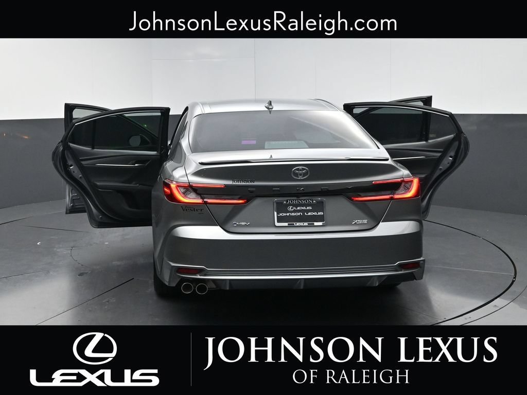 Used 2026 Toyota Camry XSE FWD image 34