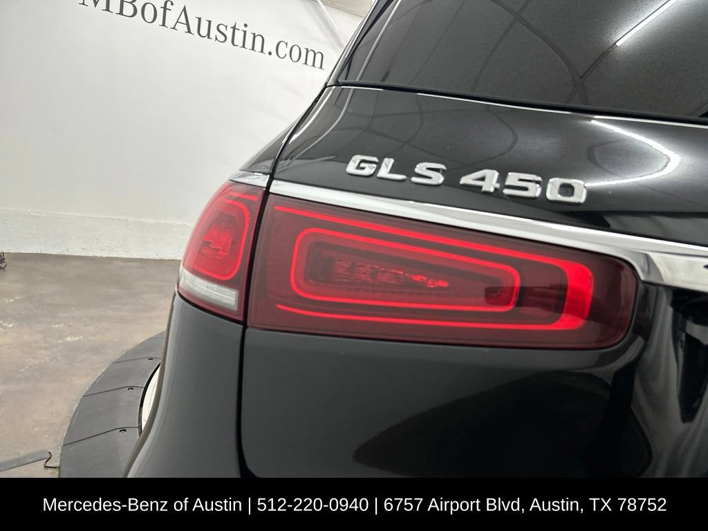 Used 2022 Mercedes-Benz GLS 450 4MATIC image 12