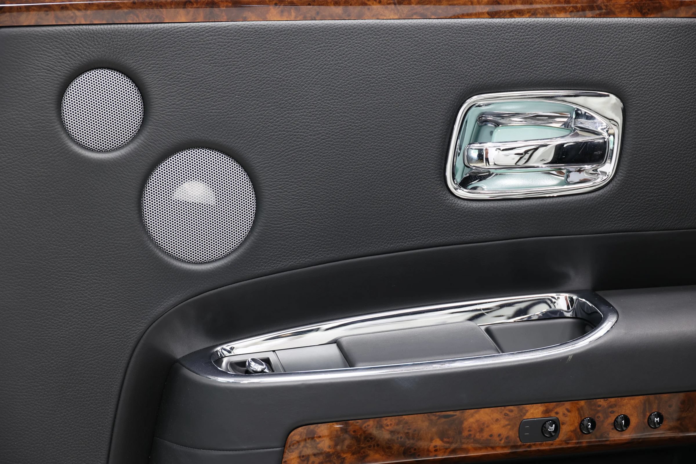 Used 2013 Rolls-Royce Ghost RWD image 94