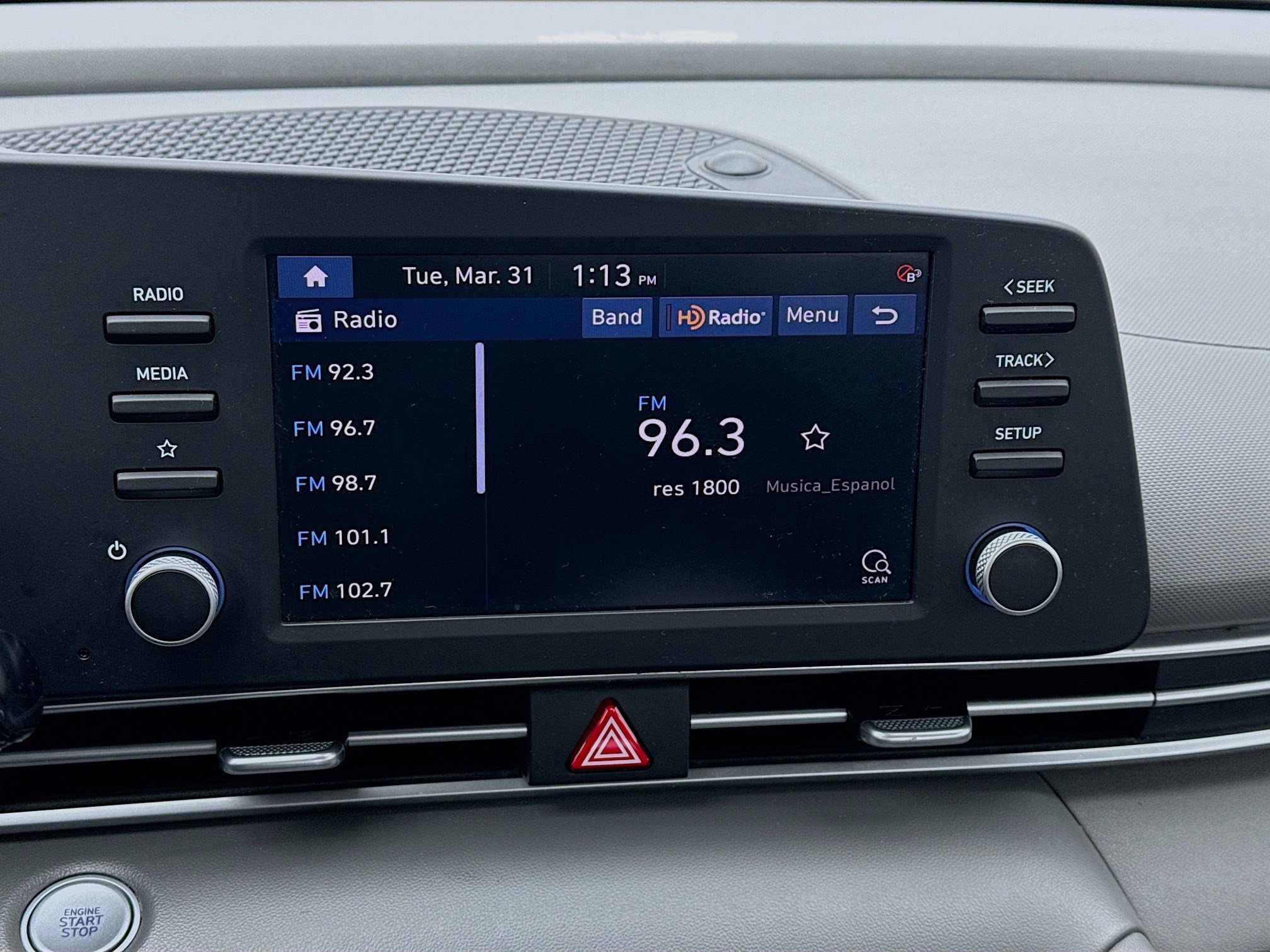 Used 2021 Hyundai Elantra SEL image 11