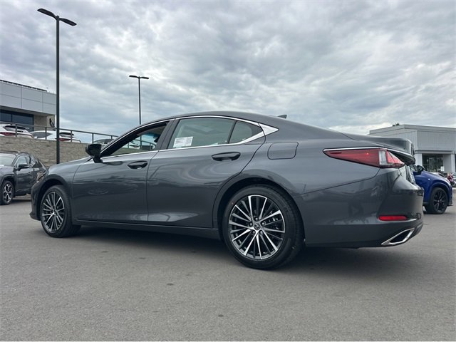 New 2025 Lexus ES 350 w/ Premium Package image 4