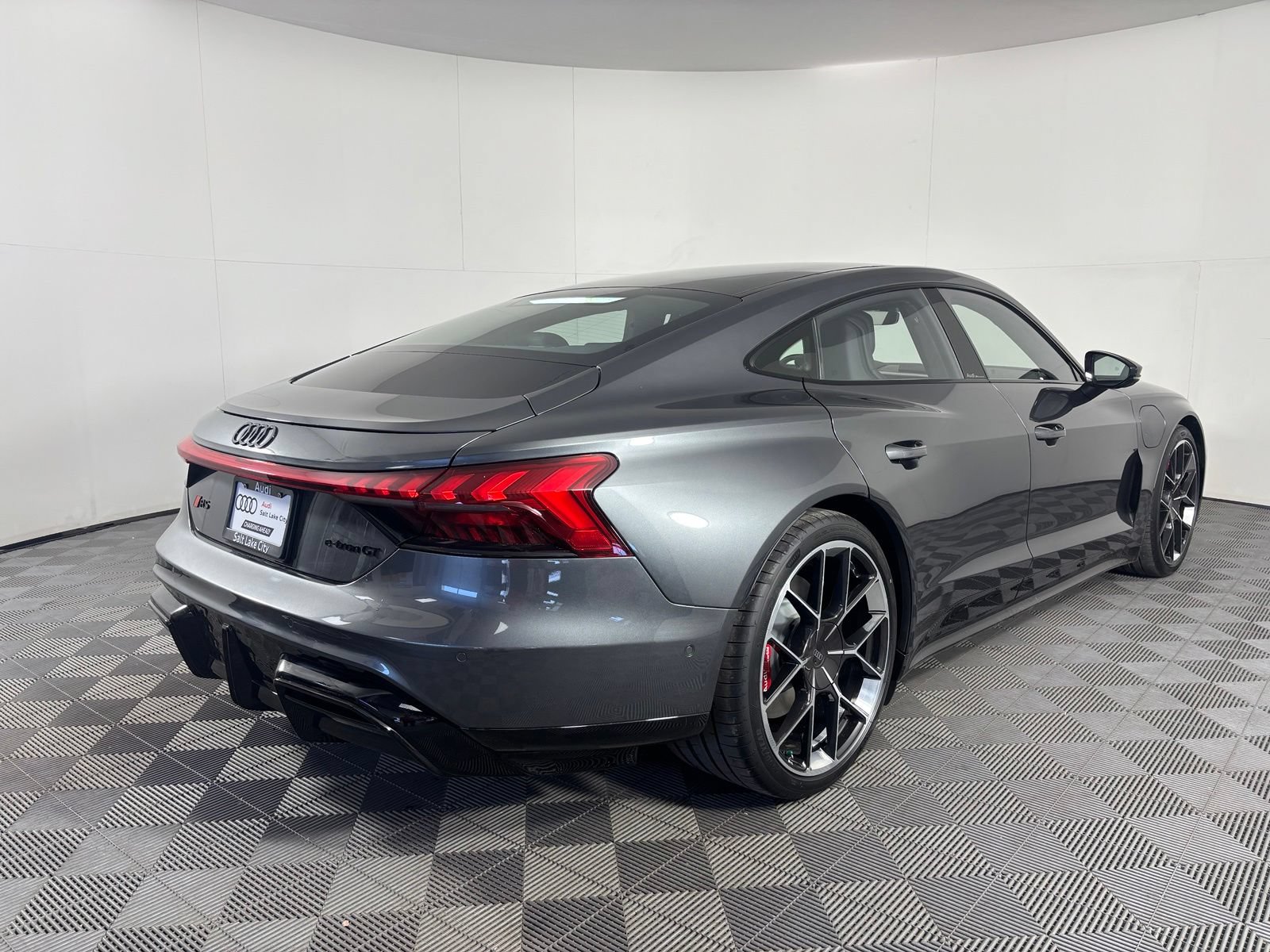 New 2026 Audi RS e-tron GT performance AWD/4WD image 7