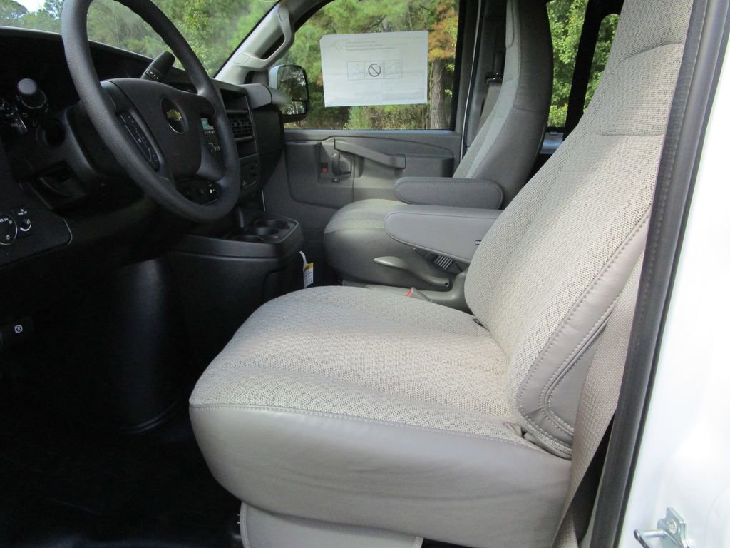 New 2025 Chevrolet Express 2500 w/ Driver Convenience Package image 21