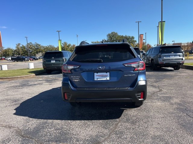 Used 2020 Subaru Outback Premium image 4