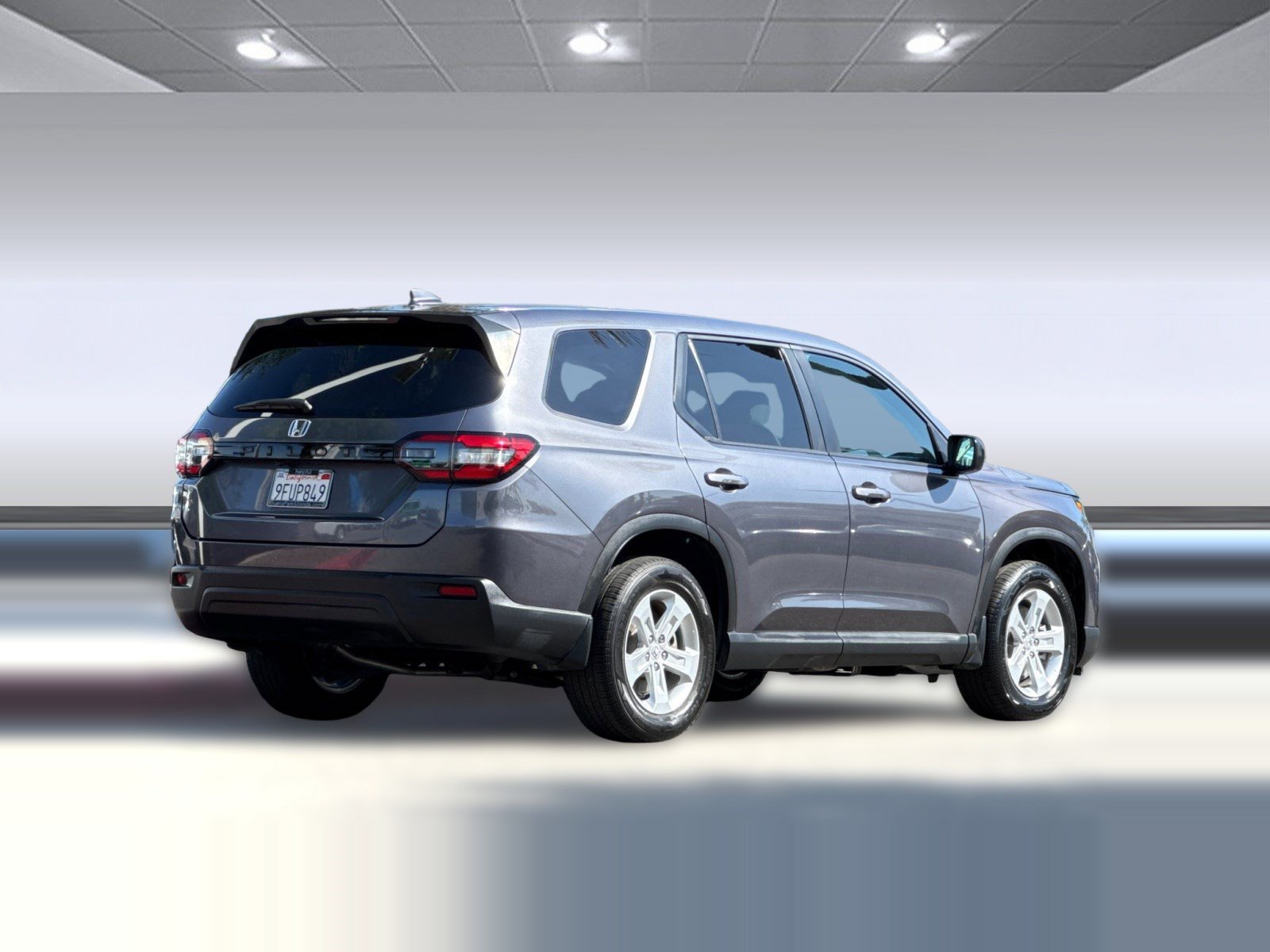 Certified 2023 Honda Pilot LX image 8