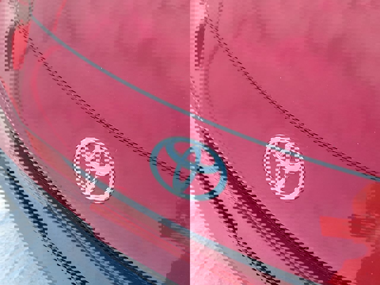 Used 2024 Toyota Prius XLE image 24