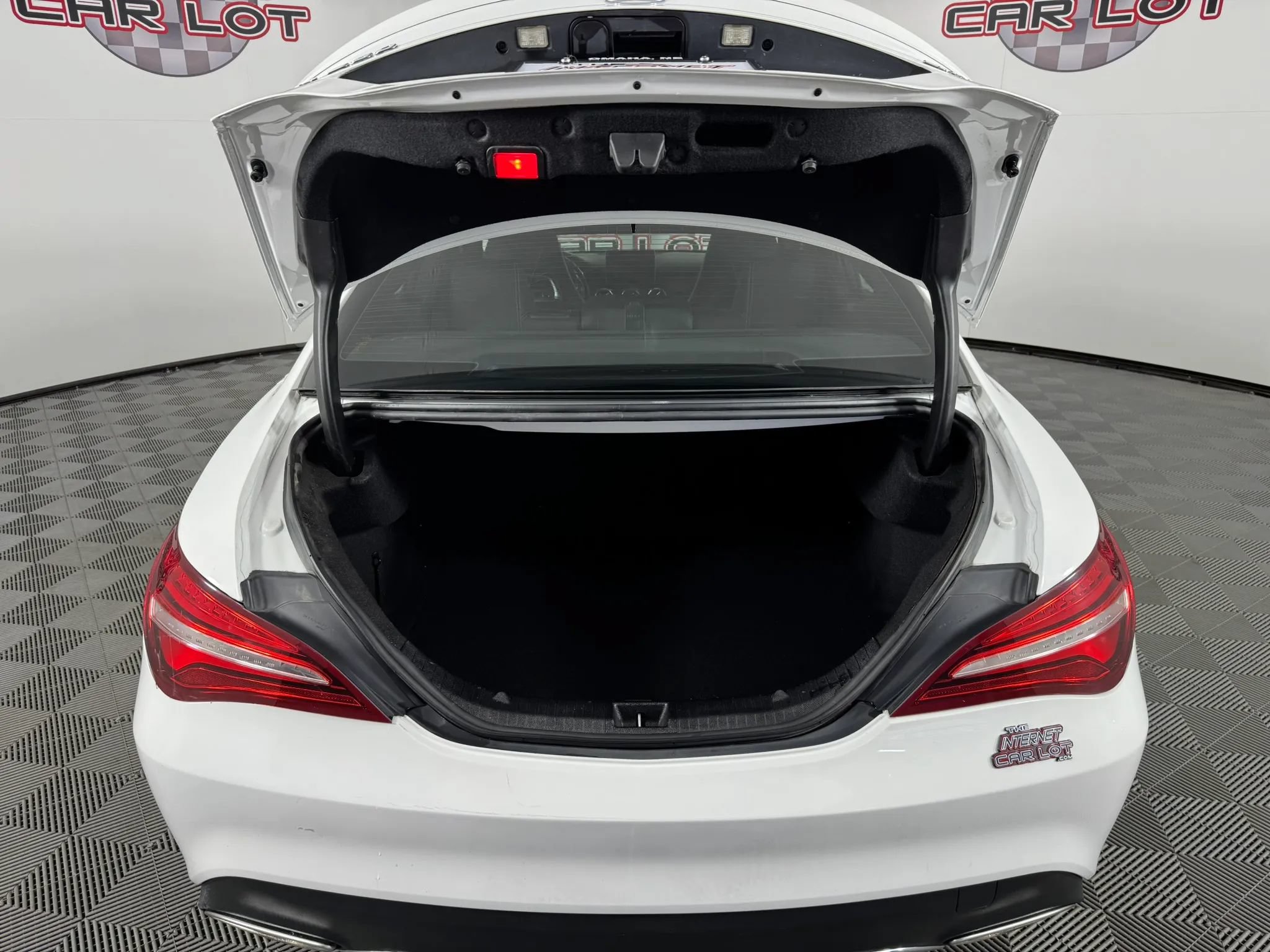 Used 2019 Mercedes-Benz CLA 250 4MATIC image 29