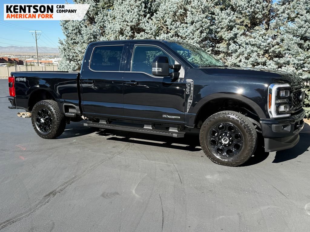 Used 2025 Ford F350 Lariat w/ Black Appearance Package image 12