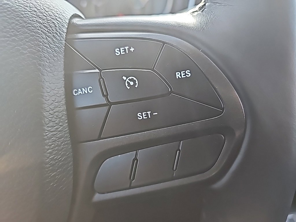 Used 2019 Jeep Cherokee Trailhawk w/ Comfort/Convenience Group image 31