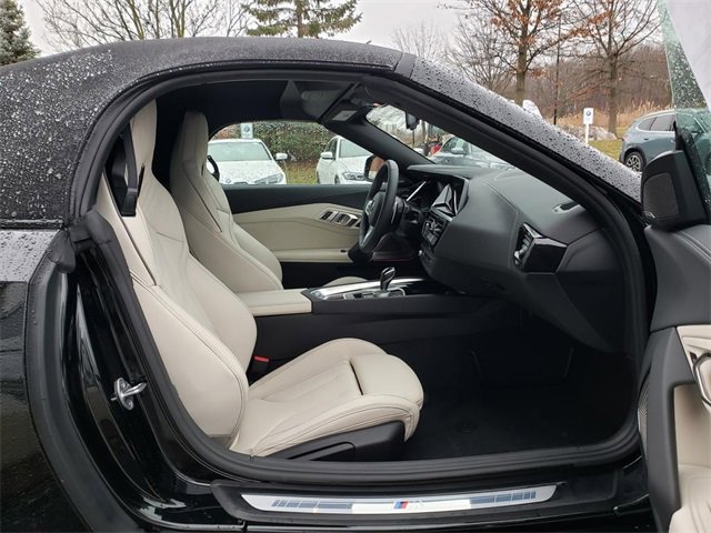 New 2026 BMW Z4 sDrive30i w/ Shadowloine Package image 11
